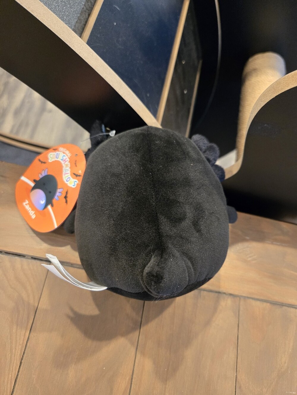 Zanda the Axolotl Squishmallows Halloween Squad Goth Punk New With Tags - Picture 3 of 5